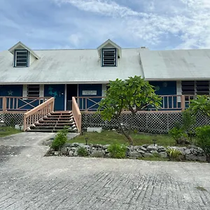 Homestay Turtles Nest Bahamas, George Town
